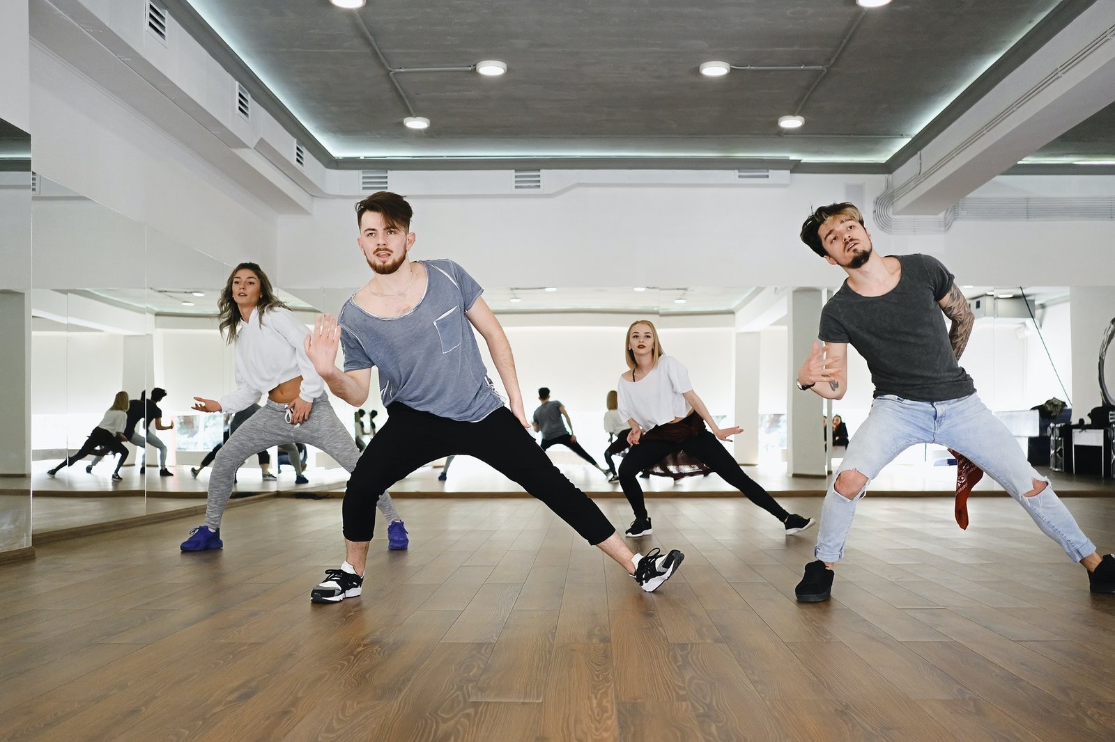 group-of-four-hip-hop-dancers.jpg